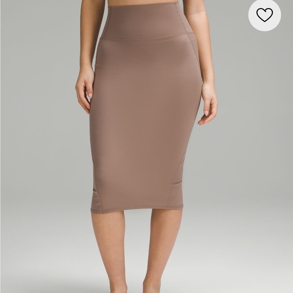 Lululemon Nulu High Rise Slim Fit Skirt Taupetastic Size 8 - Picture 2 of 11